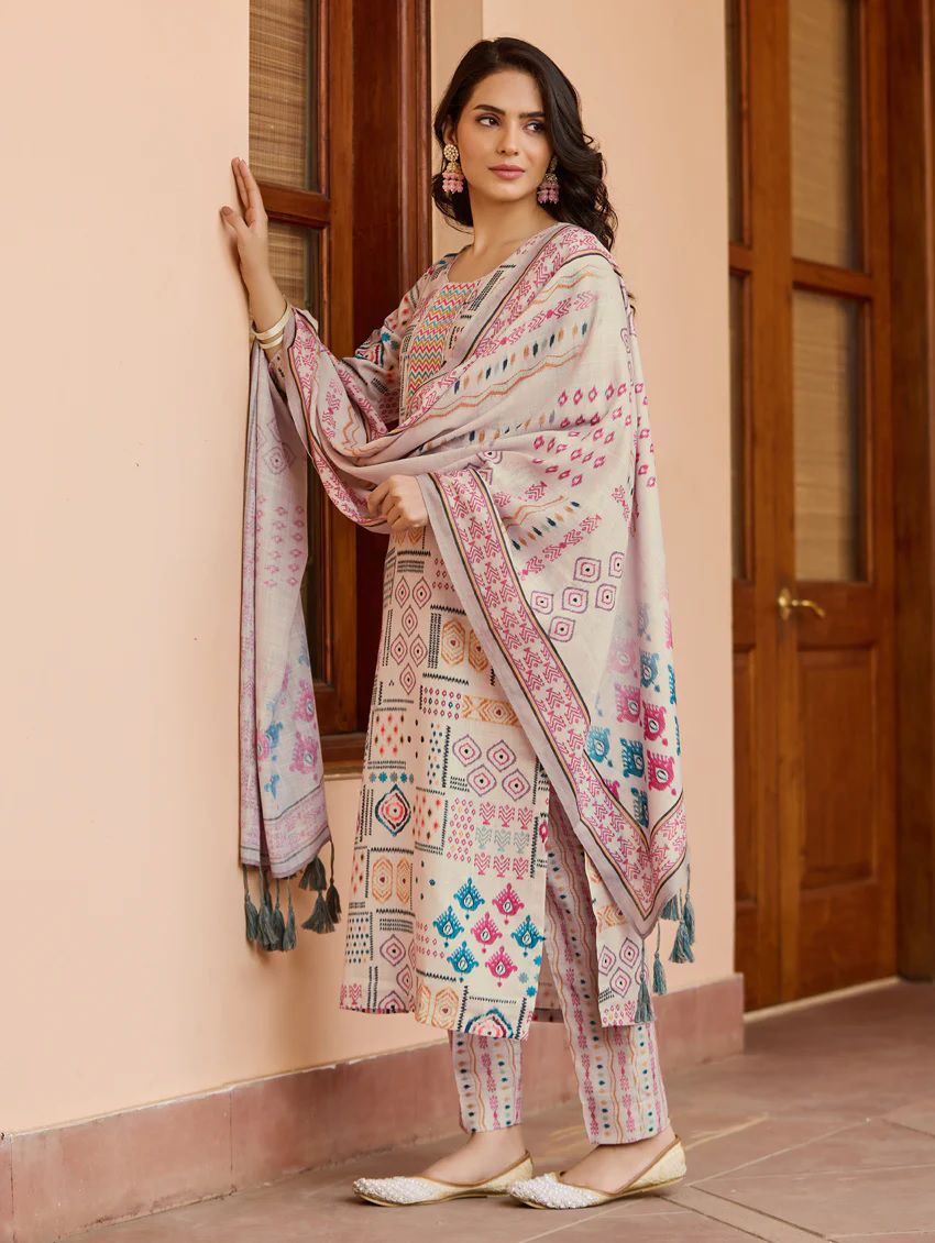 Ivory Heritage Print Kurta Set with Tassel Dupatta