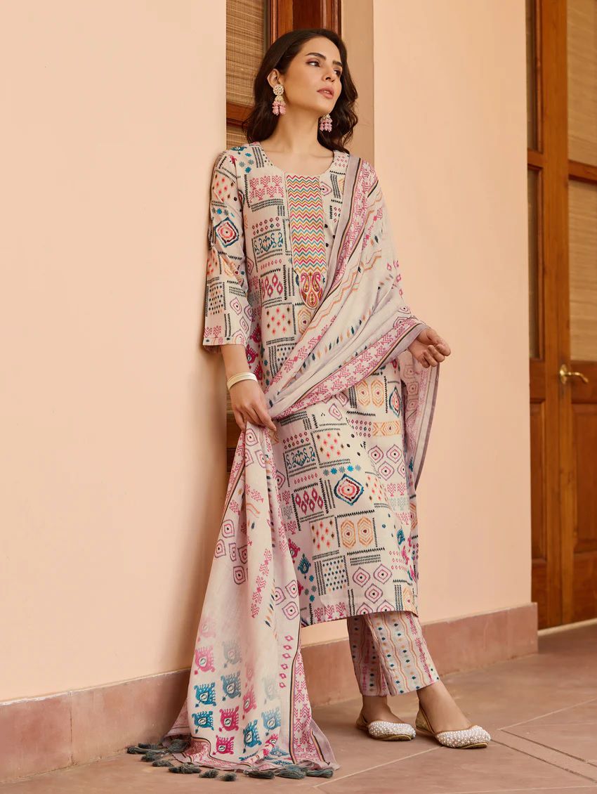 Ivory Heritage Print Kurta Set with Tassel Dupatta