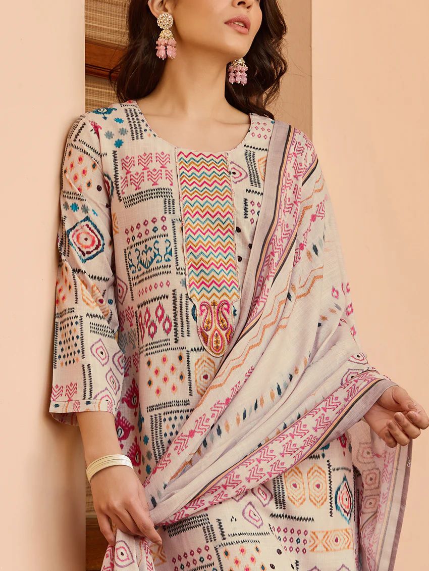 Ivory Heritage Print Kurta Set with Tassel Dupatta