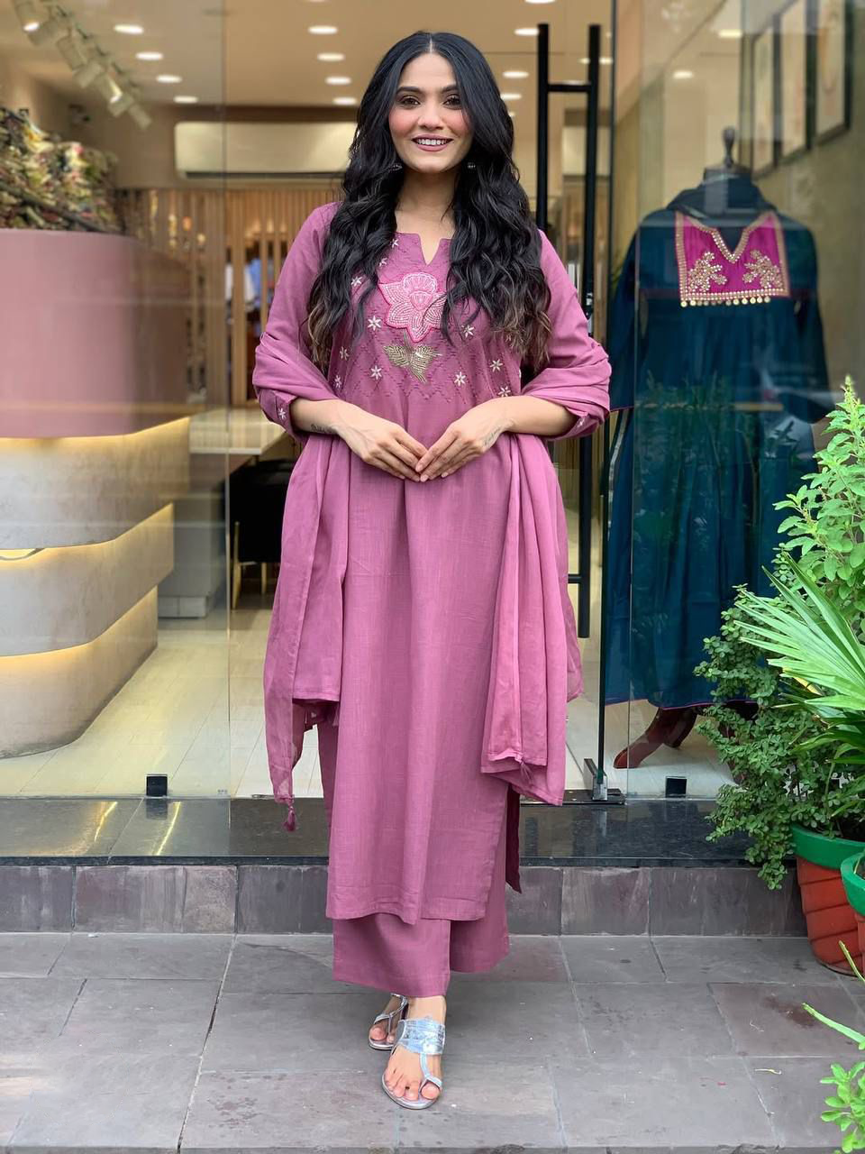 Women's Petal Pink Embroidered Cotton Blend Kurta Sets With Dupatta