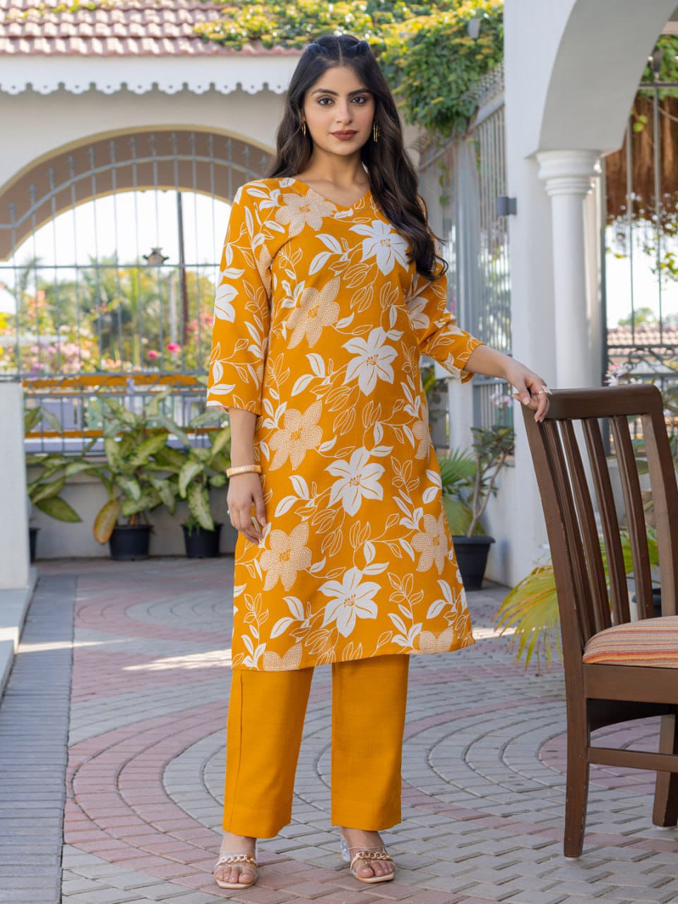 DESIGNER SUIT SET