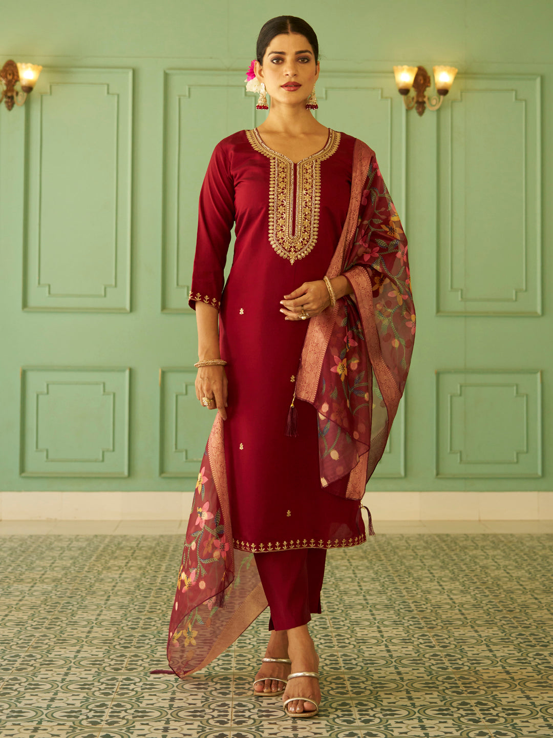 Embroidered Silk Blend Women Kurta Sets With Dupatta Straight Suits