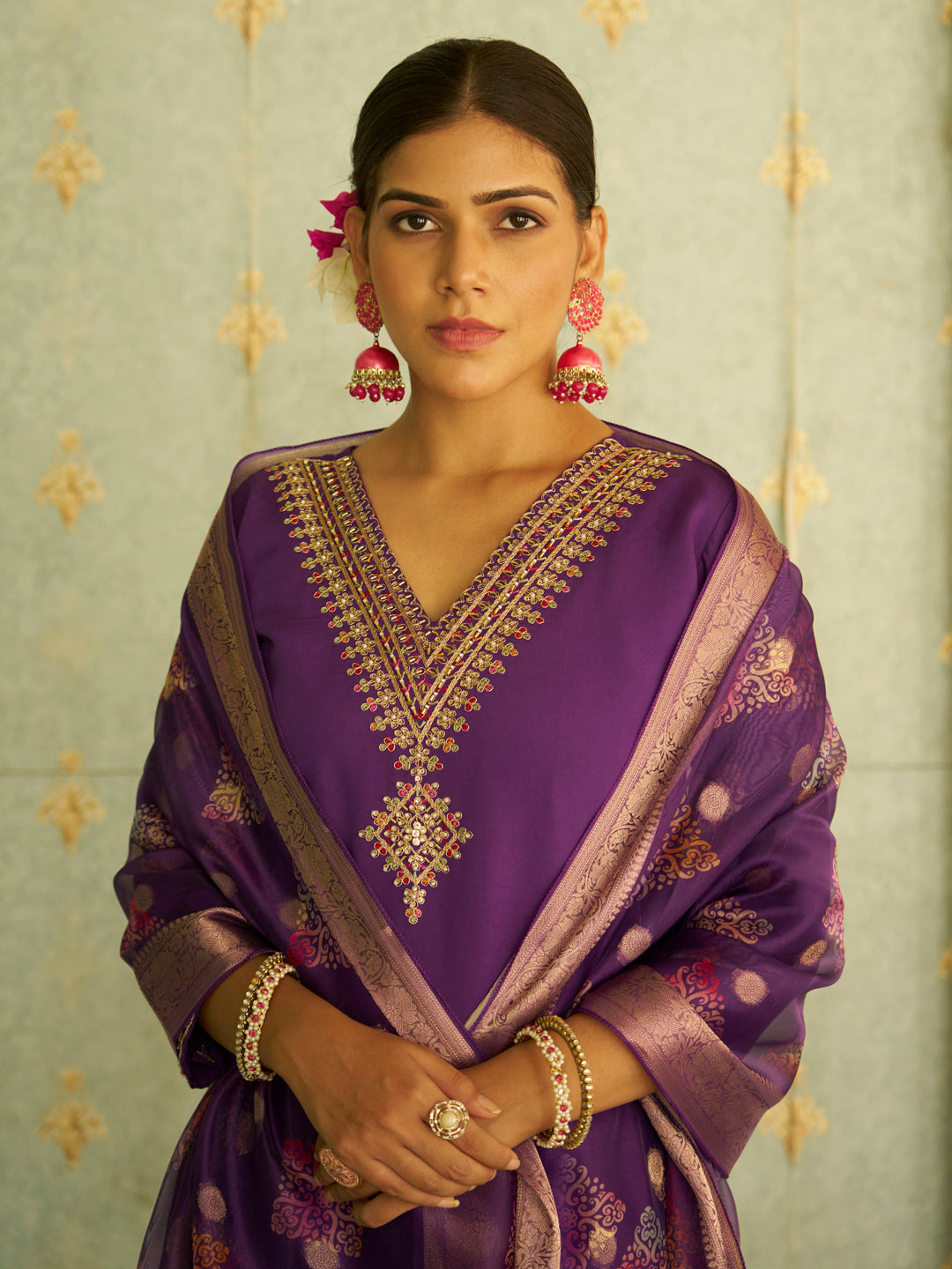 Embroidered Women Kurta Sets With Dupatta Straight Suits