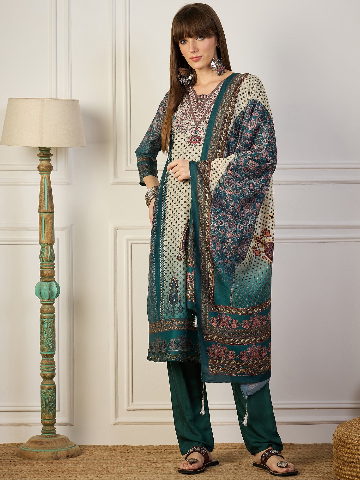 DESIGNER SUIT SET