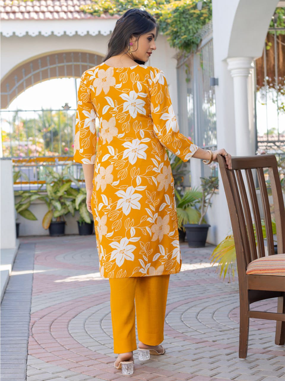 DESIGNER SUIT SET
