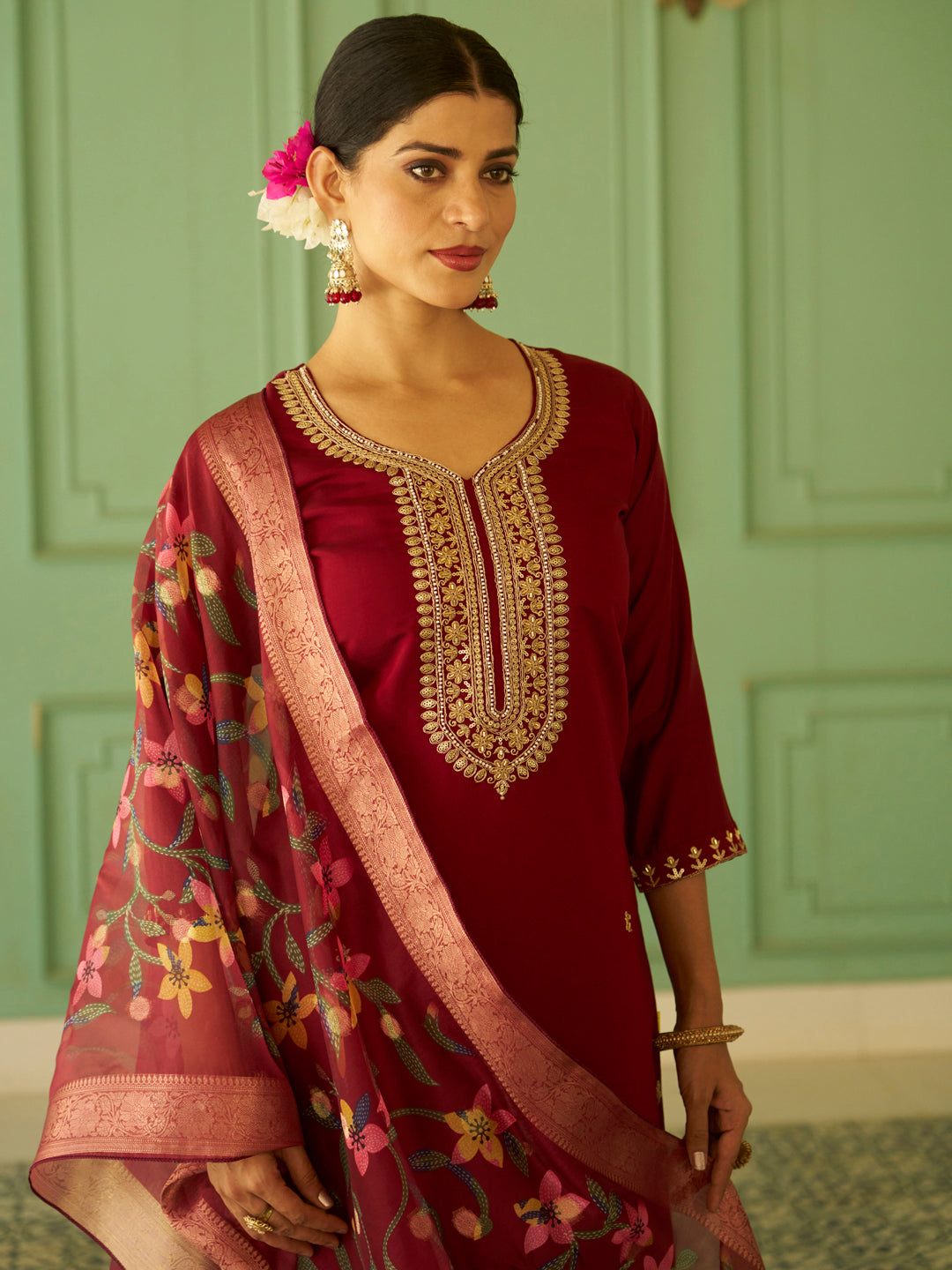 Embroidered Silk Blend Women Kurta Sets With Dupatta Straight Suits