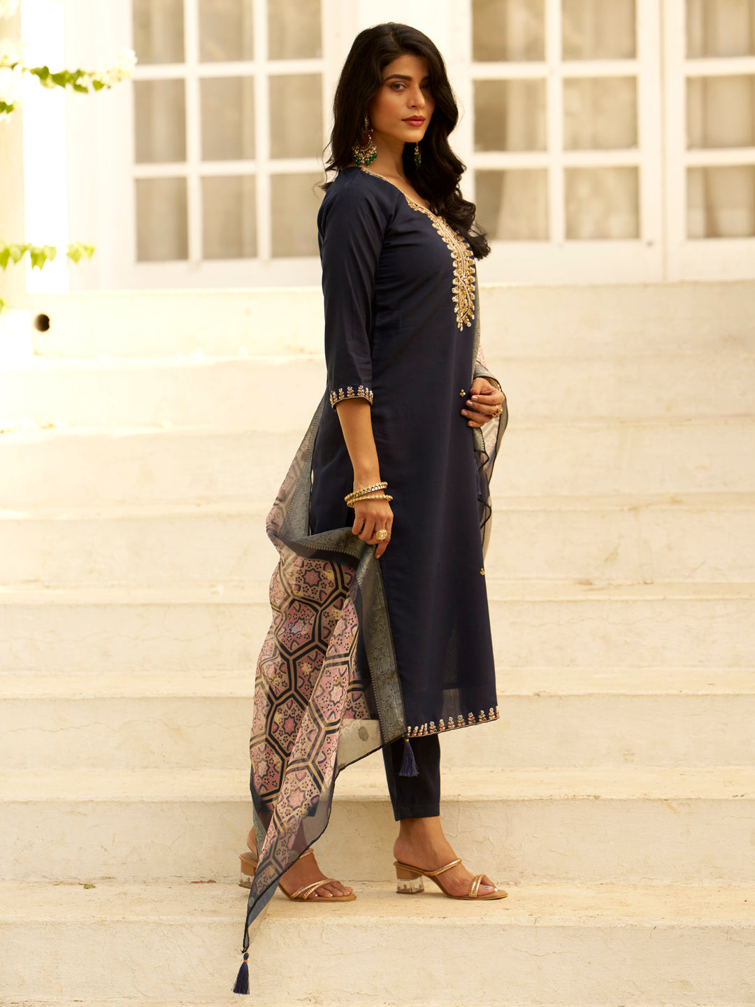 Embroidered Silk Blend Women Kurta Sets With Dupatta Straight Suits